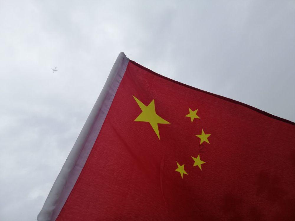 您认为给食物管理员提供提示的原因是什么?